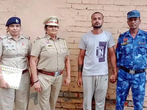 पुलिस द्वारा गिरफ्तार किया गया आरोपी