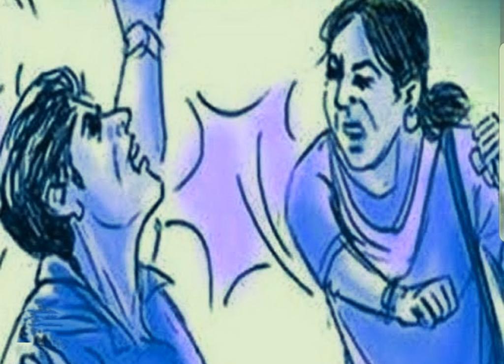 कर्राटे छात्राओं ने मनचलाें को सिखाया सबक, जमकर की धुनाई कर्राटे छात्राओं ने मनचलाें को सिखाया सबक, जमकर की धुनाई
