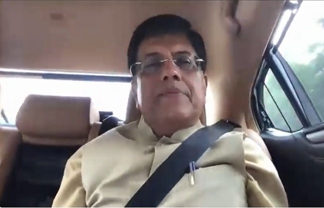 कार्यक्रम को ऑनलाइन संबोधित करते वाणिज्ये मंत्री पीयूष गोयल कार्यक्रम को ऑनलाइन संबोधित करते वाणिज्ये मंत्री पीयूष गोयल