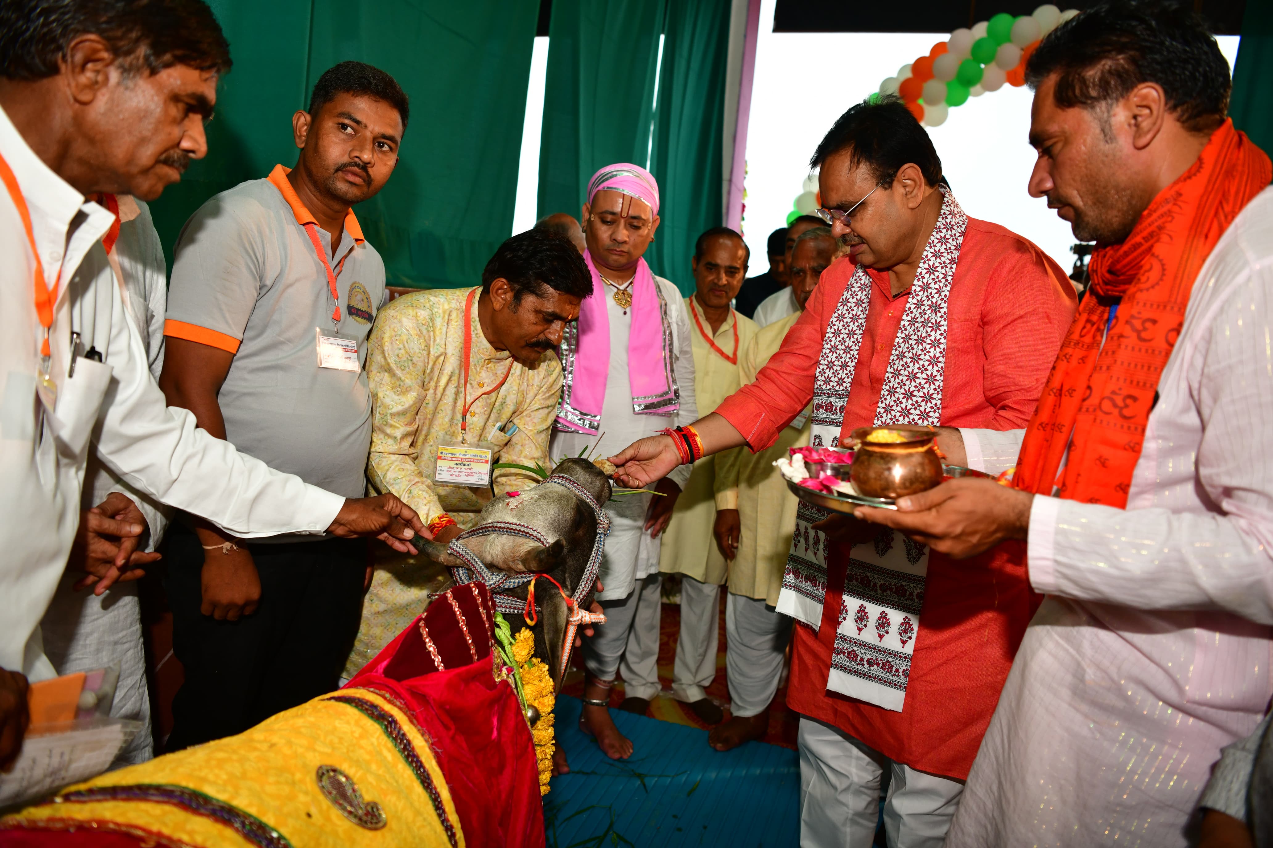 मुख्यमंत्री भजनलाल शर्मा का कोटड़ी में भव्य स्वागत, सुरभि गौ चिकित्सालय का लोकार्पण और भगवान चारभुजा नाथ के दर्शन ि