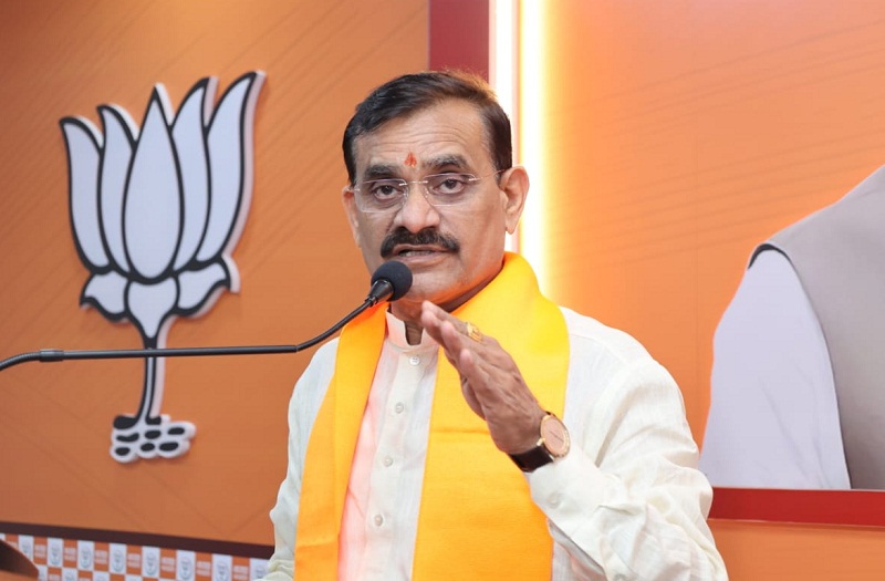 सत्ता से बाहर होने के कारण बिन पानी मछली की तरह तड़प रहे हैं कांग्रेस नेताः विष्णुदत्त शर्मा सत्ता से बाहर होने के कारण बिन पानी मछली की तरह तड़प रहे हैं कांग्रेस नेताः विष्णुदत्त शर्मा