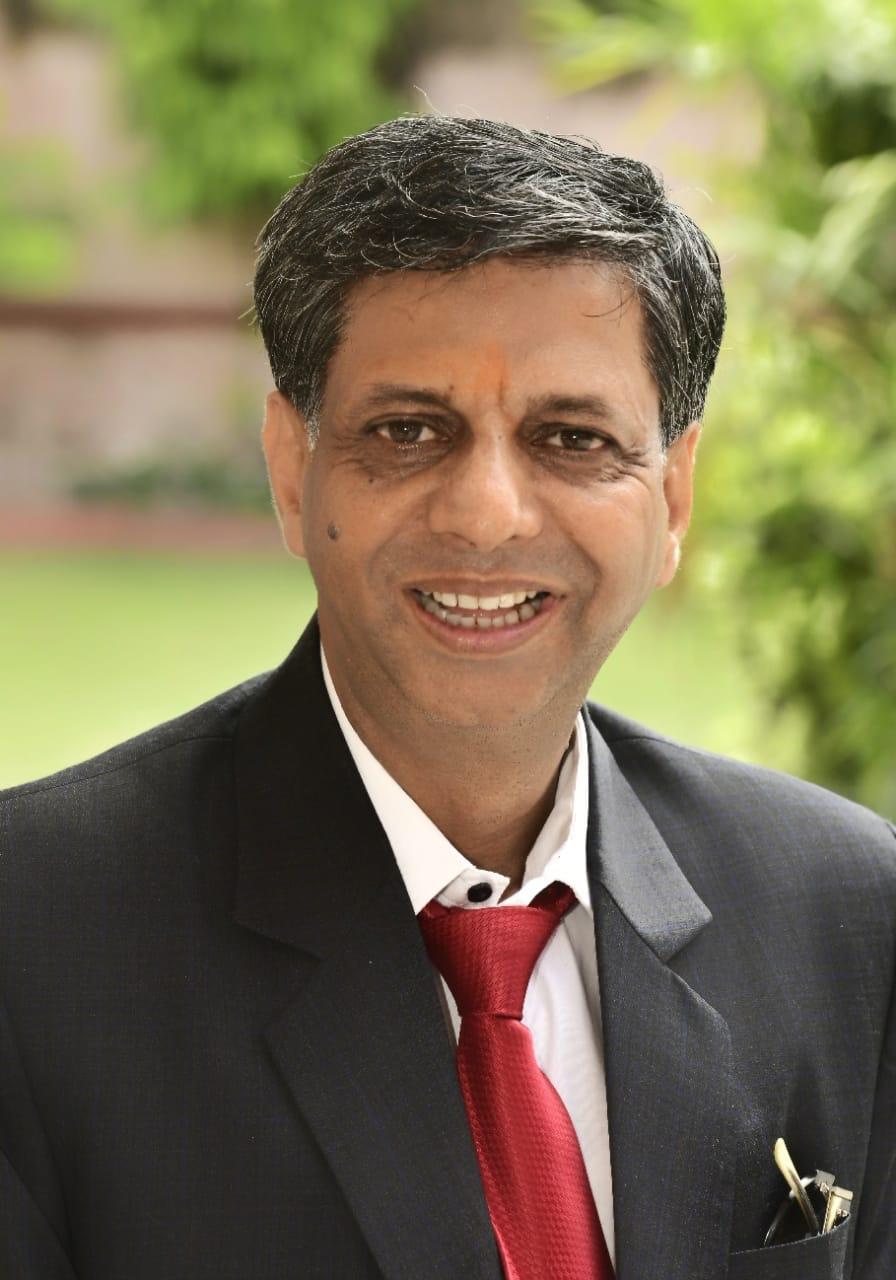सीएम भजनलाल के साथ व्यवसायी राजू मंगोड़ी वाला जापान रवाना सीएम भजनलाल के साथ व्यवसायी राजू मंगोड़ी वाला जापान रवाना