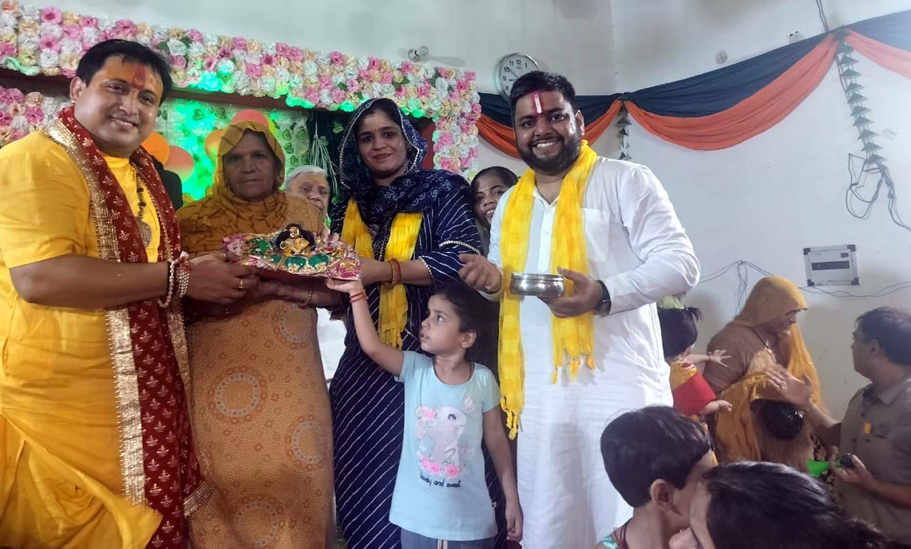 श्रीमद् भागवत कथा में आचार्य श्री तरूण कृष्ण शांडिल्य। श्रीमद् भागवत कथा में आचार्य श्री तरूण कृष्ण शांडिल्य।