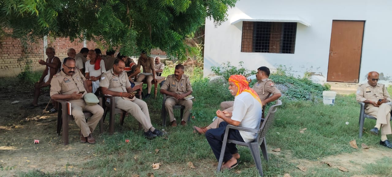 भाजपा नेता के गनर ने खुद को मारी गोली मौत , पुलिस जांच में जुटी , मौत का कारण संदिग्ध भाजपा नेता के गनर ने खुद को मारी गोली मौत , पुलिस जांच में जुटी , मौत का कारण संदिग्ध