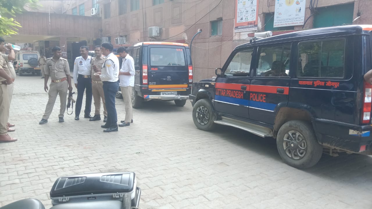 भाजपा नेता के गनर ने खुद को मारी गोली मौत , पुलिस जांच में जुटी , मौत का कारण संदिग्ध भाजपा नेता के गनर ने खुद को मारी गोली मौत , पुलिस जांच में जुटी , मौत का कारण संदिग्ध