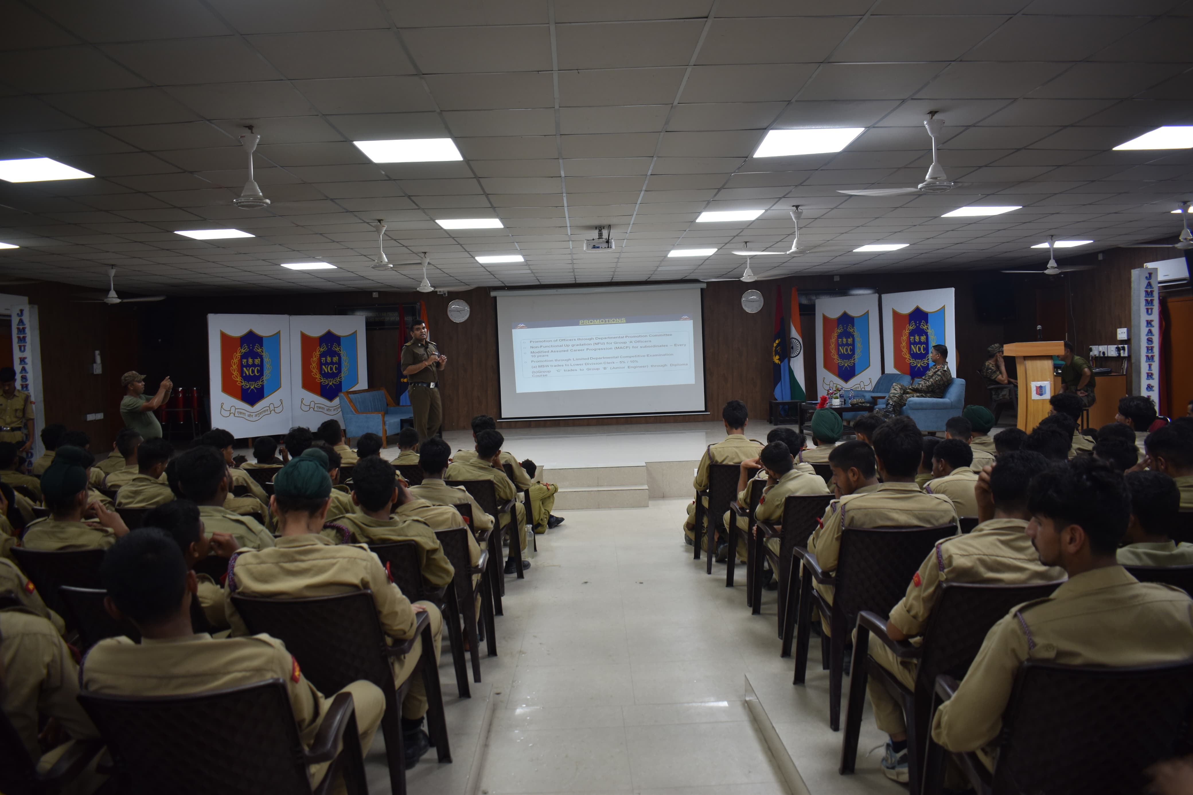 बीआरओ ने नगरोटा स्थित एनसीसी प्रशिक्षण अकादमी में भावी नेताओं को प्रेरित किया बीआरओ ने नगरोटा स्थित एनसीसी प्रशिक्षण अकादमी में भावी नेताओं को प्रेरित किया