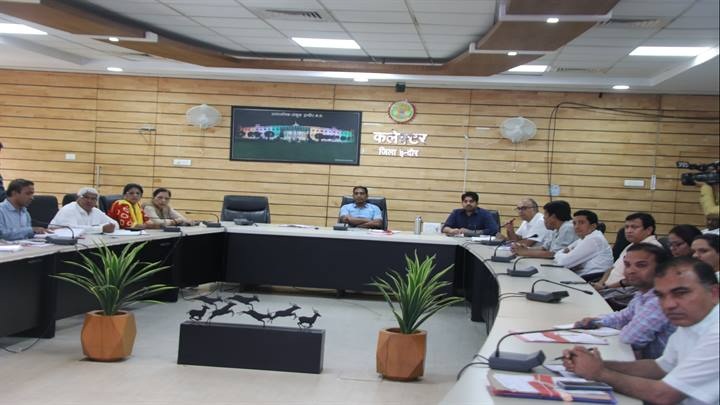 इंदौरः खाद्य सुरक्षा एवं मानक अधिनियम के प्रावधानों का जिले में प्रभावी पालन इंदौरः खाद्य सुरक्षा एवं मानक अधिनियम के प्रावधानों का जिले में प्रभावी पालन
