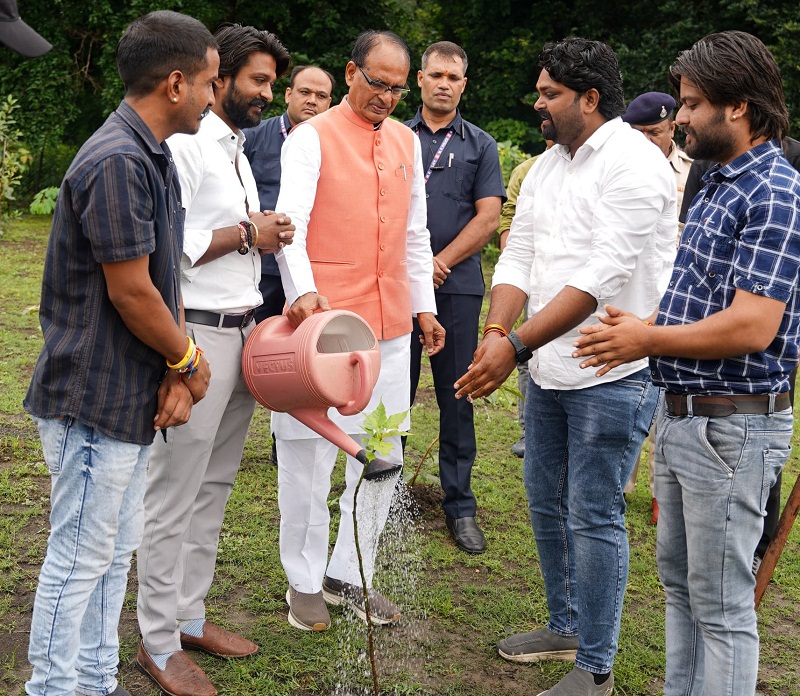 मप्र सरकार की मांग के अनुसार की जाएगी सोयाबीन की खरीदी : केन्द्रीय कृषि मंत्री चौहान मप्र सरकार की मांग के अनुसार की जाएगी सोयाबीन की खरीदी : केन्द्रीय कृषि मंत्री चौहान