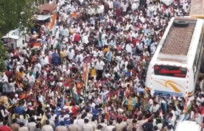 मप्रः नियमितिकरण समेत विभिन्न मांगों को लेकर अतिथि शिक्षकों ने किया प्रदर्शन मप्रः नियमितिकरण समेत विभिन्न मांगों को लेकर अतिथि शिक्षकों ने किया प्रदर्शन