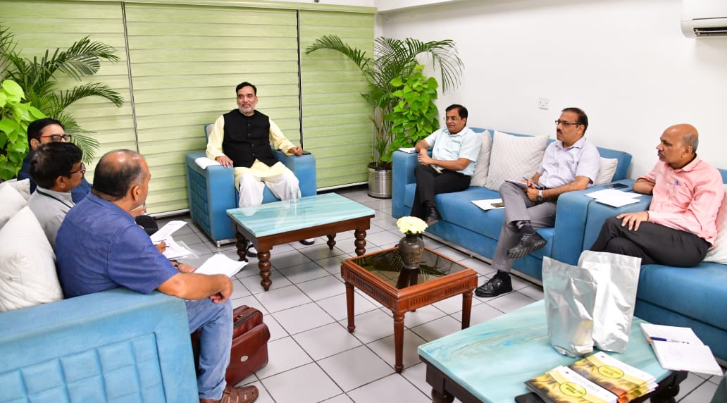 दिल्ली सरकार खेतों में पराली को गलाने के लिए बायो डी-कंपोजर का मुफ्त छिड़काव कराएगी दिल्ली सरकार खेतों में पराली को गलाने के लिए बायो डी-कंपोजर का मुफ्त छिड़काव कराएगी