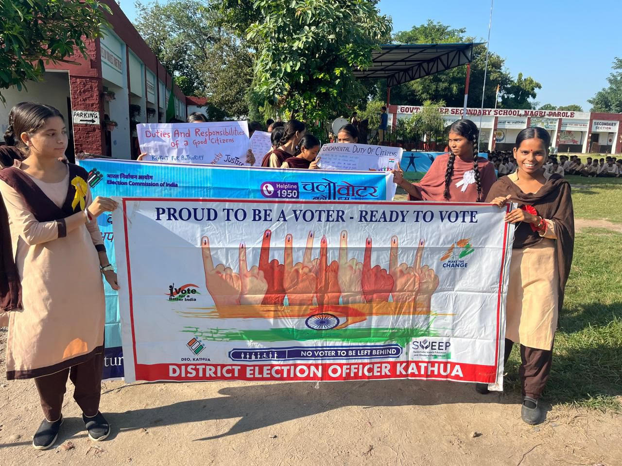 Voter participation activities organized in Tehsil office Nagri Voter participation activities organized in Tehsil office Nagri