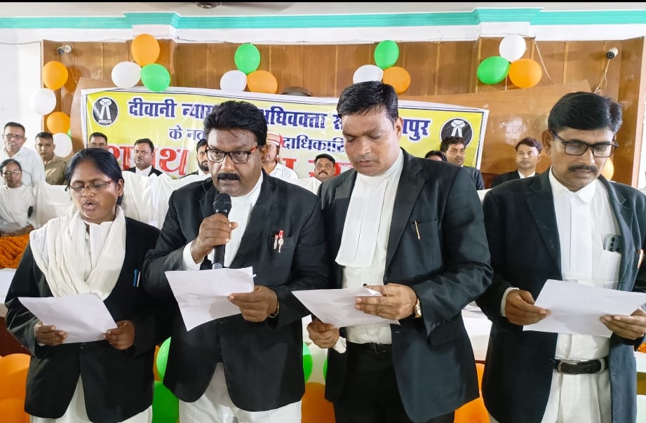 अधिवक्ता से जलन रखने वाले पुलिस या प्रशासनिक अधिकारी छोड़ दें जनपद: सुभाष यादव अधिवक्ता से जलन रखने वाले पुलिस या प्रशासनिक अधिकारी छोड़ दें जनपद: सुभाष यादव