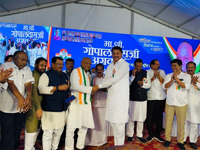 पूर्व विधायक गोपाल अग्रवाल कांग्रेस में शामिल पूर्व विधायक गोपाल अग्रवाल कांग्रेस में शामिल