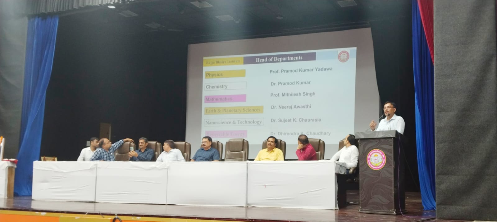 धैर्य, लगन और अनुशासन सफलता की कुंजी: प्रो. प्रमोद कुमार यादव धैर्य, लगन और अनुशासन सफलता की कुंजी: प्रो. प्रमोद कुमार यादव