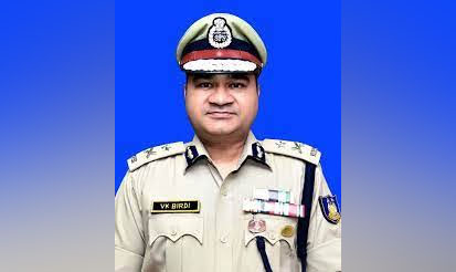 आतंकवादियों को जम्मू और कश्मीर में आगामी विधानसभा चुनावों को बाधित करने की अनुमति नहीं दी जाएगी - आईजीपी कश्मीर आतंकवादियों को जम्मू और कश्मीर में आगामी विधानसभा चुनावों को बाधित करने की अनुमति नहीं दी जाएगी - आईजीपी कश्मीर