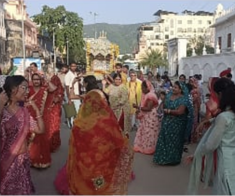 जलझूलनी एकादशी पर विभिन्न समाजों ने गाजे बाजे से निकाली रेवाड़ी जलझूलनी एकादशी पर विभिन्न समाजों ने गाजे बाजे से निकाली रेवाड़ी