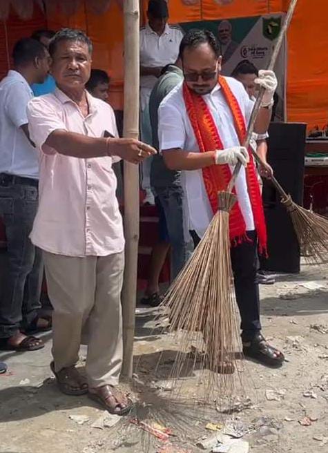 ईएम डॉ. स्वारगियारी ने स्वच्छ और हरित बीटीआर के लिए सामूहिक प्रयासों का आह्वान किया। ईएम डॉ. स्वारगियारी ने स्वच्छ और हरित बीटीआर के लिए सामूहिक प्रयासों का आह्वान किया।