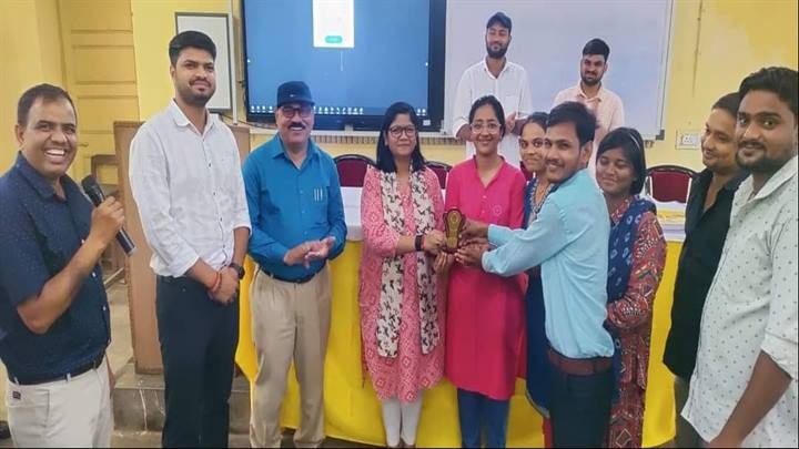 नि:शुल्क कोचिंग क्लासेस में आयोजित हुई क्विज प्रतियोगिता नि:शुल्क कोचिंग क्लासेस में आयोजित हुई क्विज प्रतियोगिता