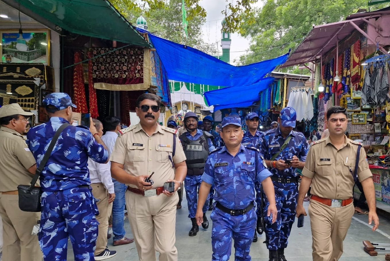 पीरान कलियर में फ्लैग मार्च पीरान कलियर में फ्लैग मार्च