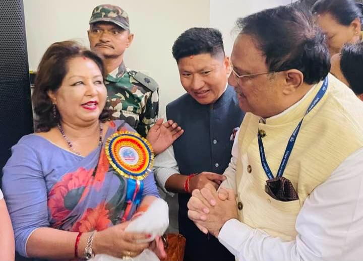 नेपाल के विदेेश मंत्री से मुलाकात करते केविवि के कुलपति नेपाल के विदेेश मंत्री से मुलाकात करते केविवि के कुलपति