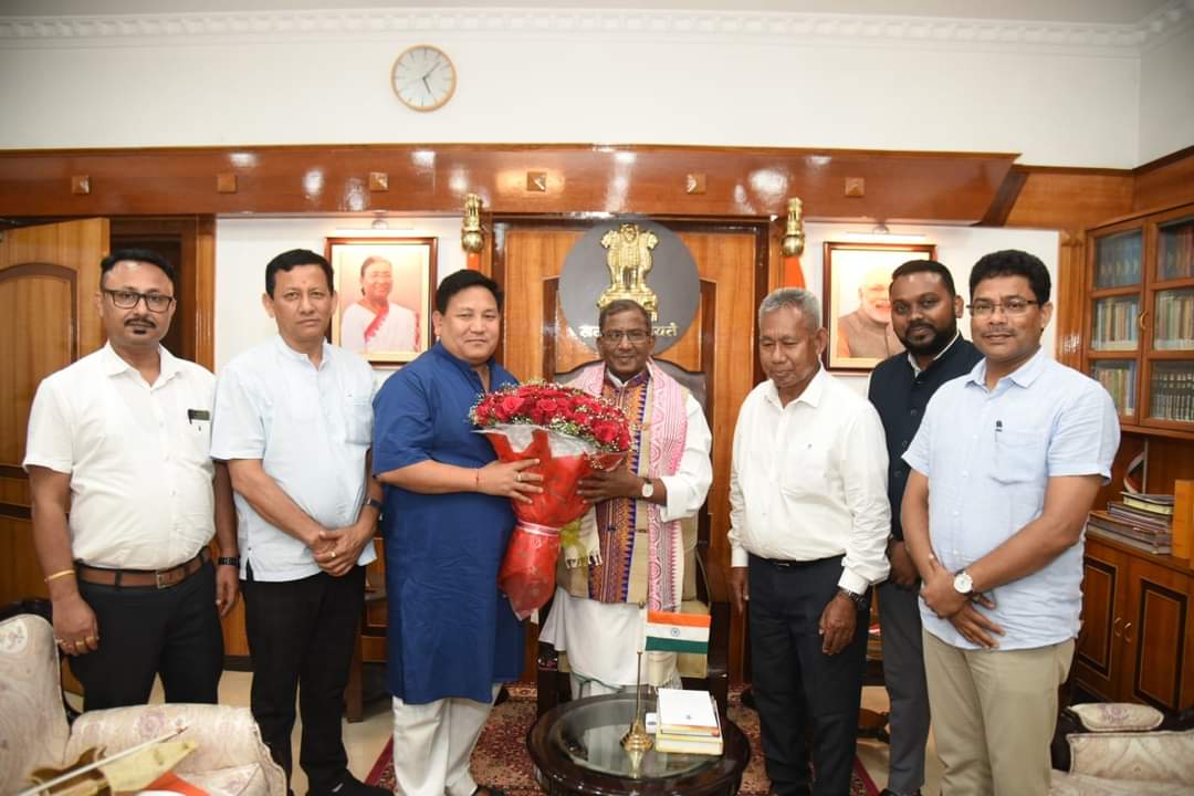 बीटीसी सीईएम ने असम के राज्यपाल से की मुलाकात, कोकराझार आने का न्योता दिया। बीटीसी सीईएम ने असम के राज्यपाल से की मुलाकात, कोकराझार आने का न्योता दिया।