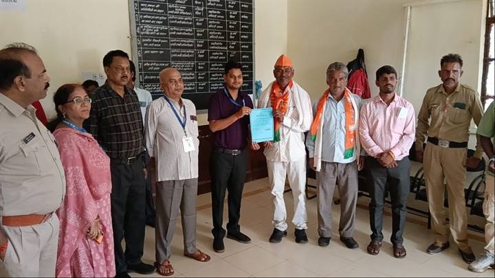 गुनाः बमोरी जनपद की ग्राम पंचायत विश्वनगर के सरपंच पद के परिणाम घोषित गुनाः बमोरी जनपद की ग्राम पंचायत विश्वनगर के सरपंच पद के परिणाम घोषित