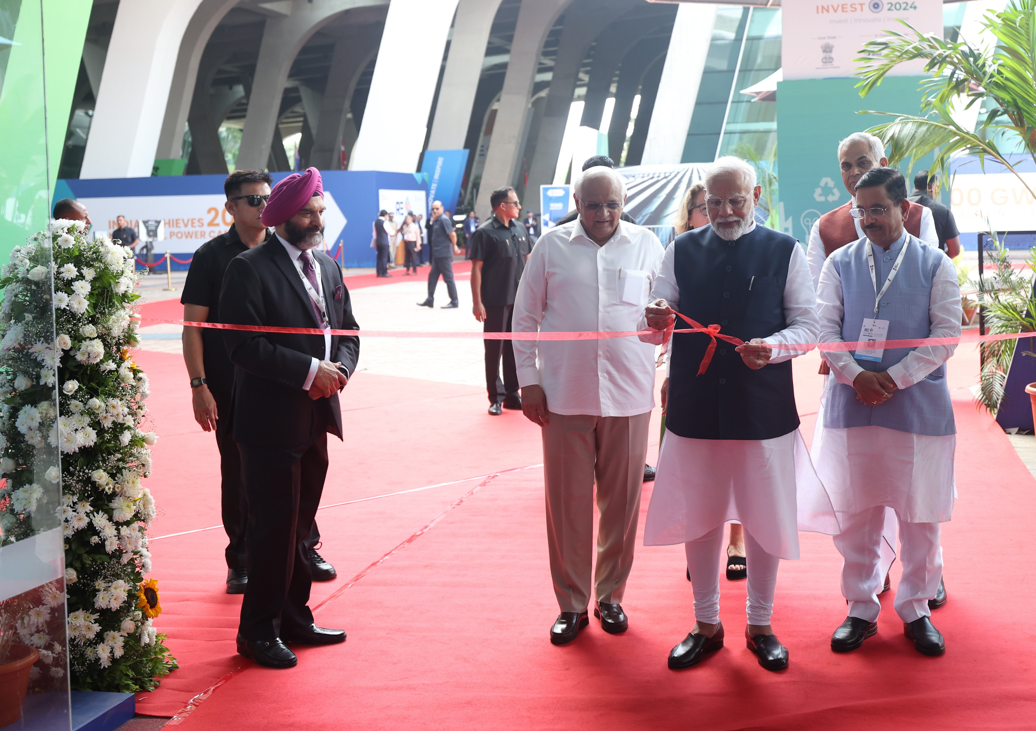 चौथी ग्लोबल रिन्यूएबल एनर्जी इन्वेस्ट (री-इनवेस्ट) मीट तथा एक्सपो का शुभारंभ चौथी ग्लोबल रिन्यूएबल एनर्जी इन्वेस्ट (री-इनवेस्ट) मीट तथा एक्सपो का शुभारंभ