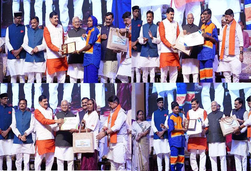 जिला अस्पतालों में जन औषधि केंद्रों का उद्घाटन जिला अस्पतालों में जन औषधि केंद्रों का उद्घाटन