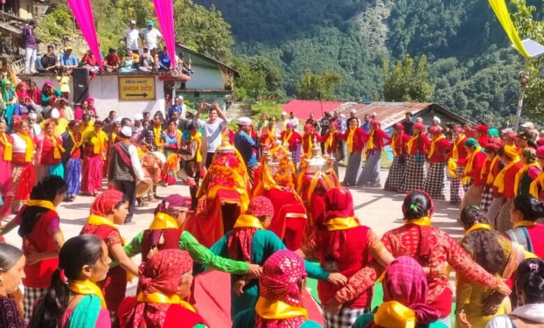 अस्सी गंगा घाटी क्षेत्र में मनाया जाता गणेश महोत्सव अस्सी गंगा घाटी क्षेत्र में मनाया जाता गणेश महोत्सव