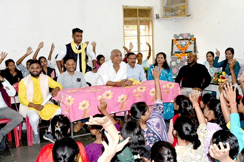 शैक्षणिक पाठ्यक्रम में शामिल की जाएगी आजादी की सच्ची गौरवगाथा : मंत्री डॉ. शाह शैक्षणिक पाठ्यक्रम में शामिल की जाएगी आजादी की सच्ची गौरवगाथा : मंत्री डॉ. शाह
