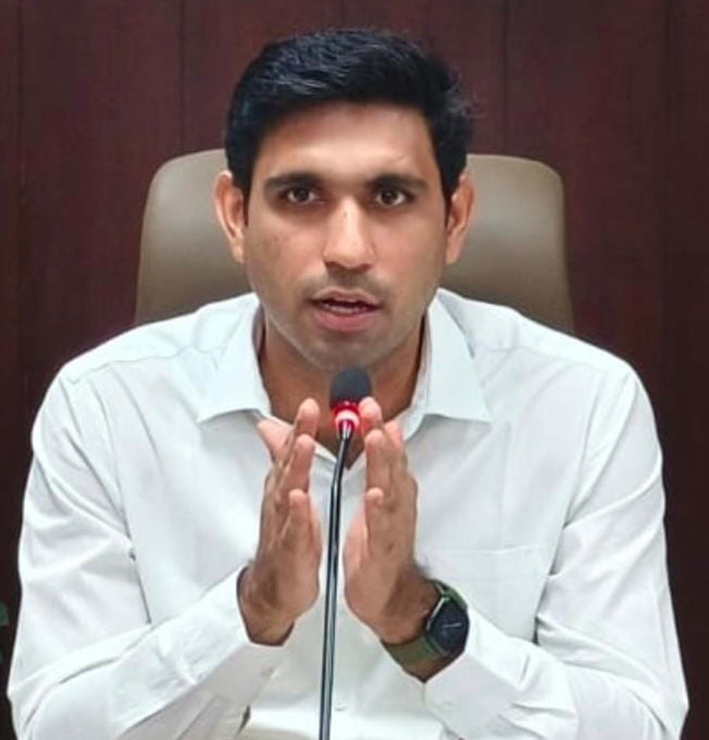 फोटो नंबर-04: डीसी निशांत कुमार यादव। फोटो नंबर-04: डीसी निशांत कुमार यादव।