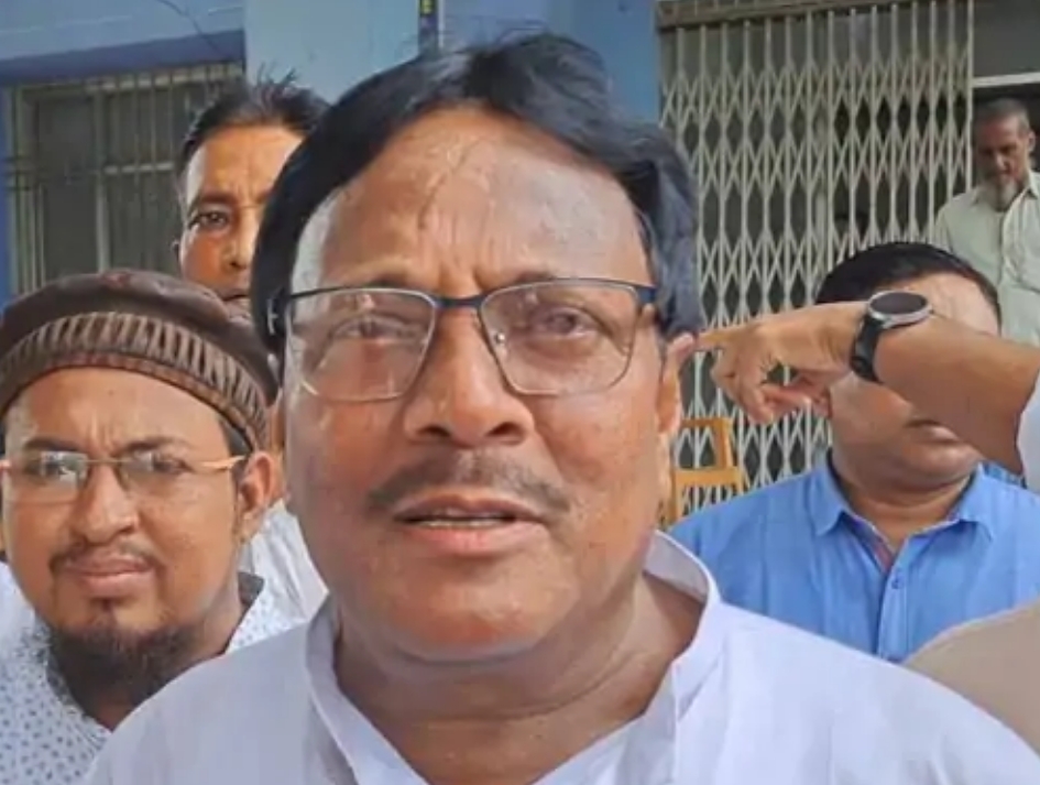 मुस्लिम एकजुट हो जाएंगे, तो आप कहां जाएंगे पता नहीं चलेगा: इजहारुल हुसैन मुस्लिम एकजुट हो जाएंगे, तो आप कहां जाएंगे पता नहीं चलेगा: इजहारुल हुसैन