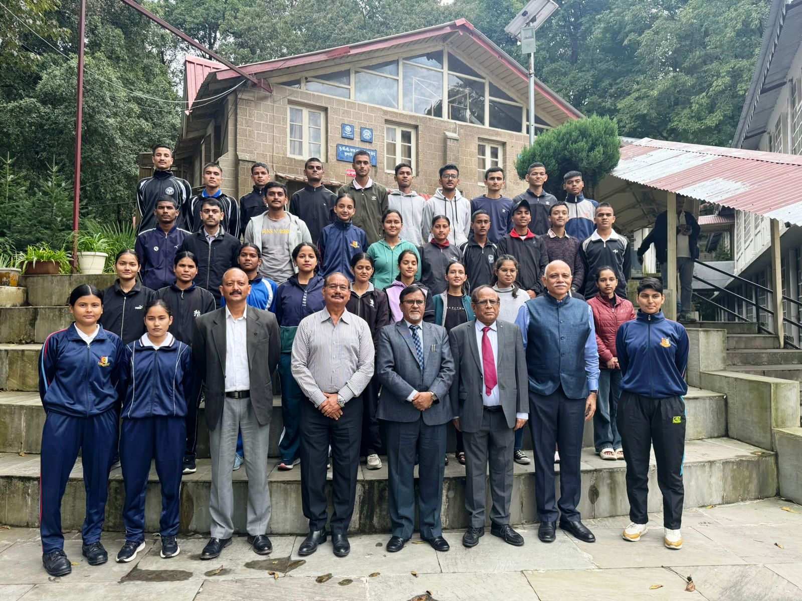 प्रशिक्षण कार्यक्रम में शामिल प्रतिभागी एवं प्राध्यापक। प्रशिक्षण कार्यक्रम में शामिल प्रतिभागी एवं प्राध्यापक।