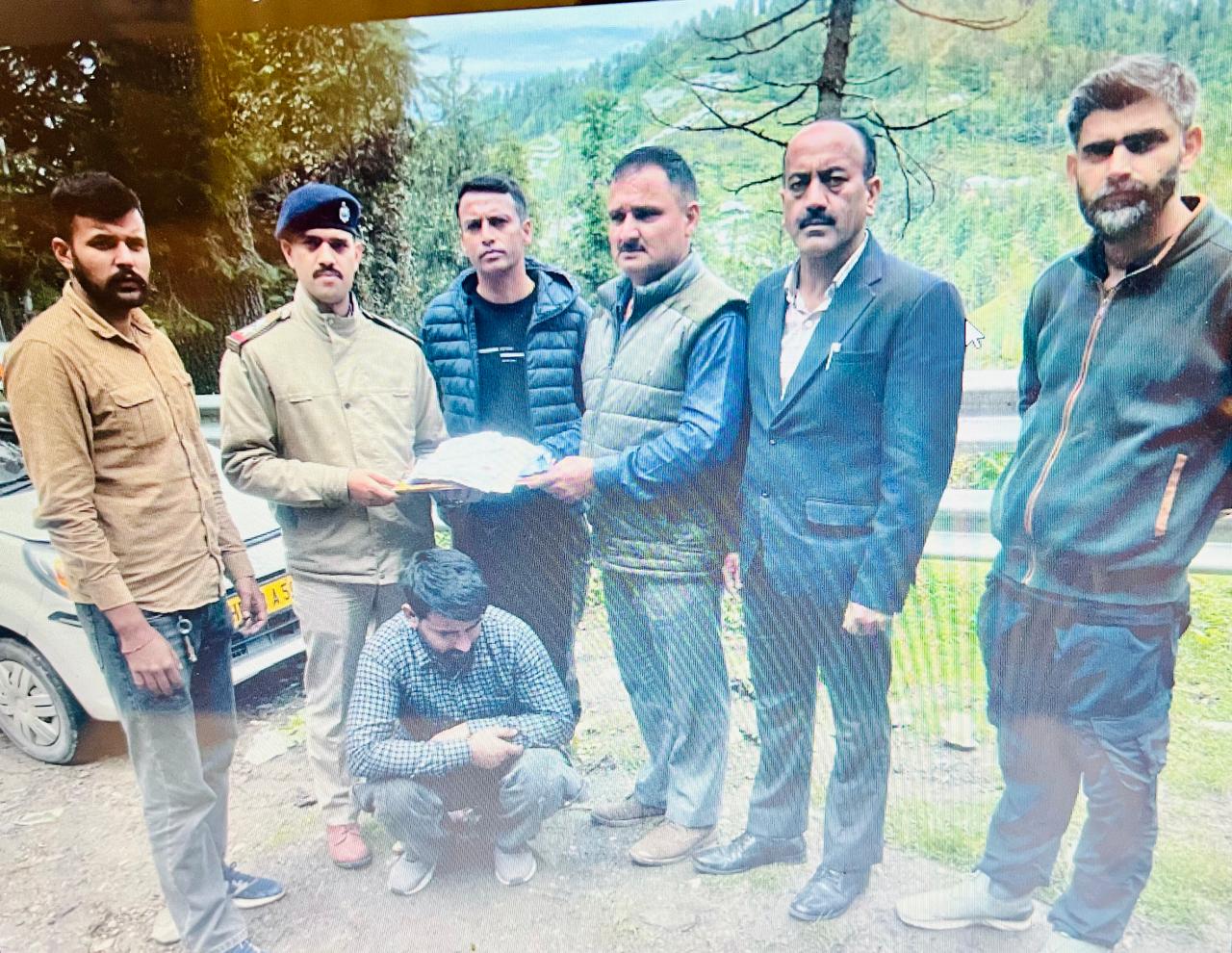 पकड़ा गया ड्रग तस्कर पकड़ा गया ड्रग तस्कर