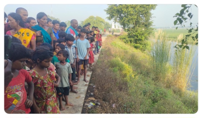 घटनास्थलपर शामिल परिजन घटनास्थलपर शामिल परिजन
