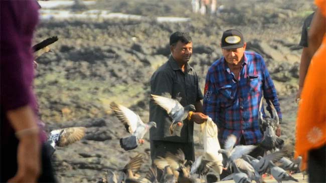 फिल्म अभिनेता सलमान खान के पिता सलीम खान को जान से मारने की धमकी फिल्म अभिनेता सलमान खान के पिता सलीम खान को जान से मारने की धमकी