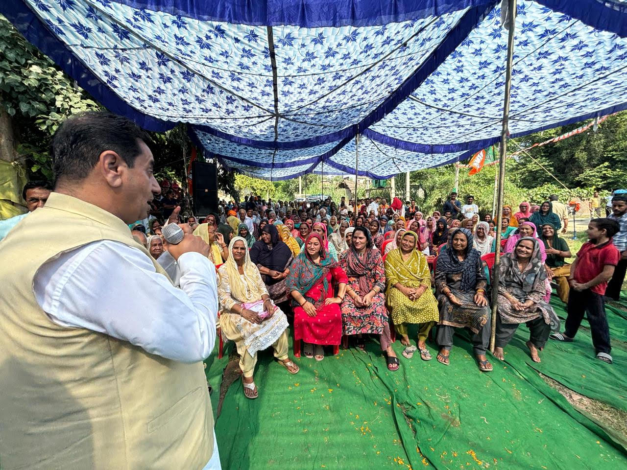 BJP candidate Rajeev Jasrotia tour of election meetings continues BJP candidate Rajeev Jasrotia tour of election meetings continues