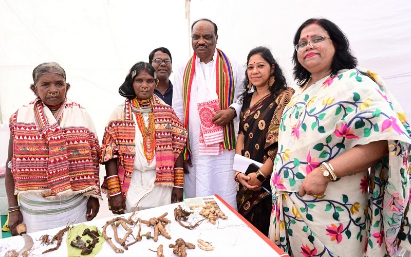 जनजातीय वैद्यों का ज्ञान, सांस्कृतिक विरासत का है अनमोल हिस्साः केंद्रीय मंत्री उईके जनजातीय वैद्यों का ज्ञान, सांस्कृतिक विरासत का है अनमोल हिस्साः केंद्रीय मंत्री उईके