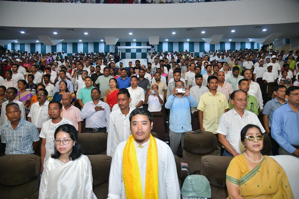 असम के राज्यपाल ने कोकराझार में अंतर्राष्ट्रीय शांति दिवस का उद्घाटन किया । असम के राज्यपाल ने कोकराझार में अंतर्राष्ट्रीय शांति दिवस का उद्घाटन किया ।