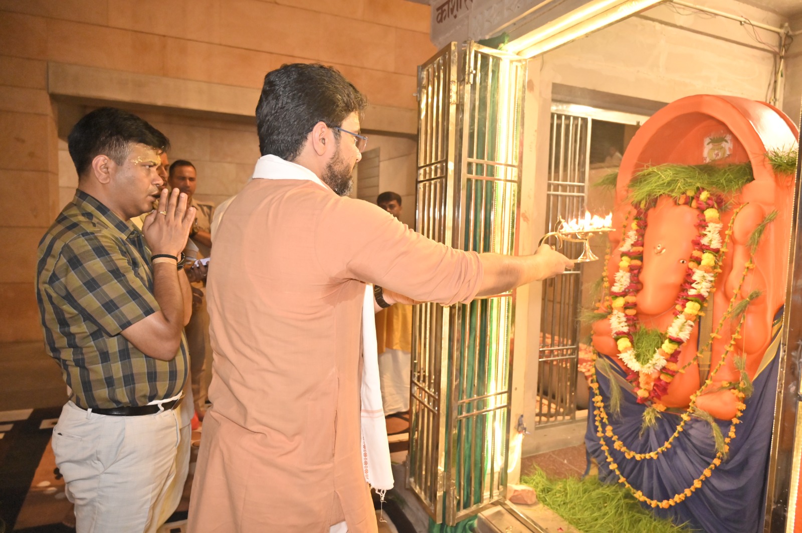 श्री काशी विश्वनाथ धाम में भगवान गणेश की विशेष आराधना,संकष्टी चतुर्थी मनी श्री काशी विश्वनाथ धाम में भगवान गणेश की विशेष आराधना,संकष्टी चतुर्थी मनी