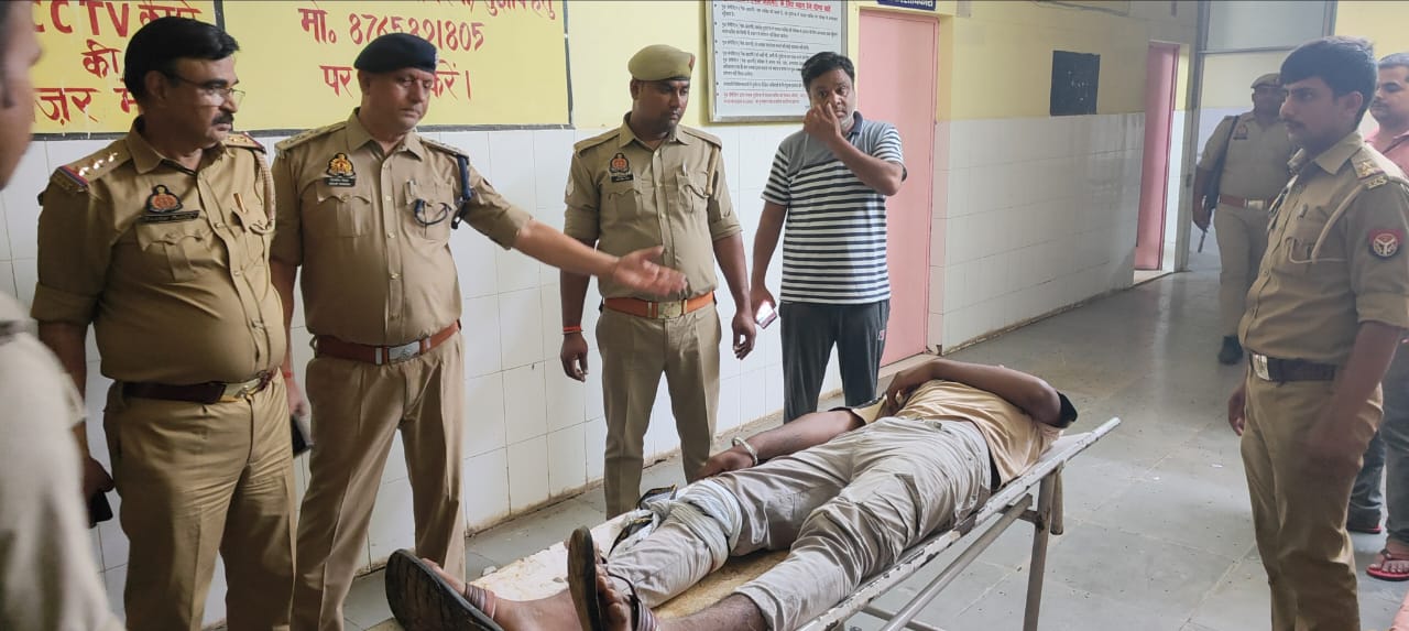 फोटो-21 एचएएम-2 लूट का आरोपी मुठभेड़ में गिरफ्तार, पैर में लगी गोली फोटो-21 एचएएम-2 लूट का आरोपी मुठभेड़ में गिरफ्तार, पैर में लगी गोली