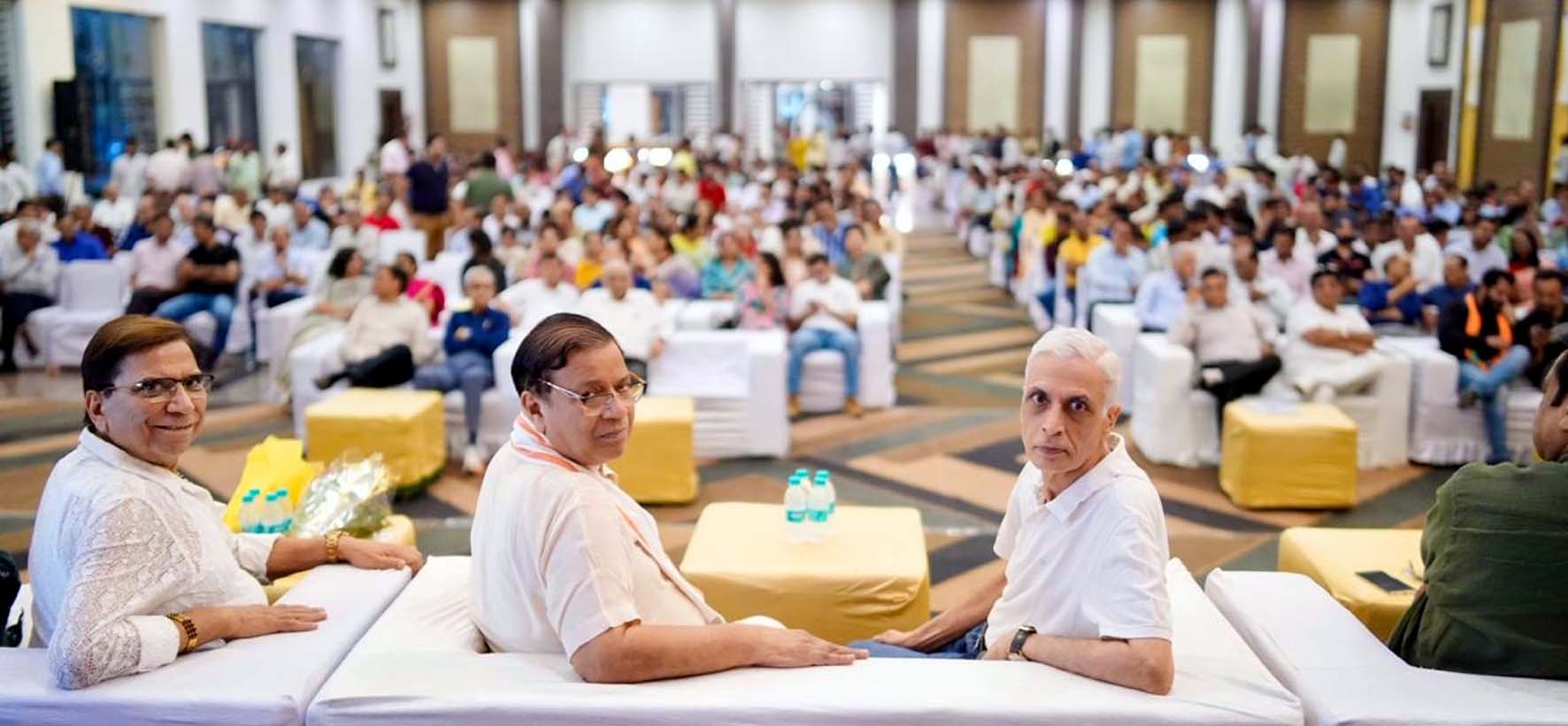 हिसार चिकित्सा प्रकोष्ठ के सम्मेलन में उपस्थित भाजपा प्रत्याशी डॉ. कमल गुप्ता एवं अन्य। हिसार चिकित्सा प्रकोष्ठ के सम्मेलन में उपस्थित भाजपा प्रत्याशी डॉ. कमल गुप्ता एवं अन्य।