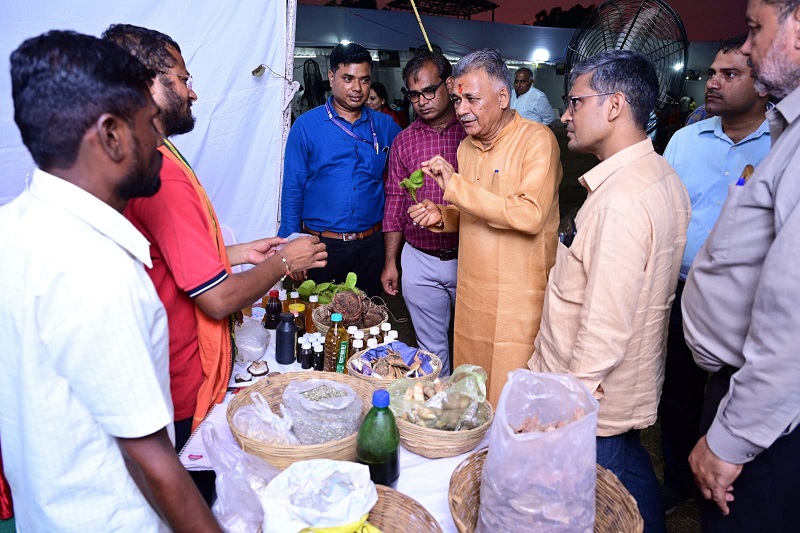 परंपरागत पैथी सर्वश्रेष्ठ, इसके दस्तावेजीकरण की आवश्यकता: मंत्री परमार परंपरागत पैथी सर्वश्रेष्ठ, इसके दस्तावेजीकरण की आवश्यकता: मंत्री परमार