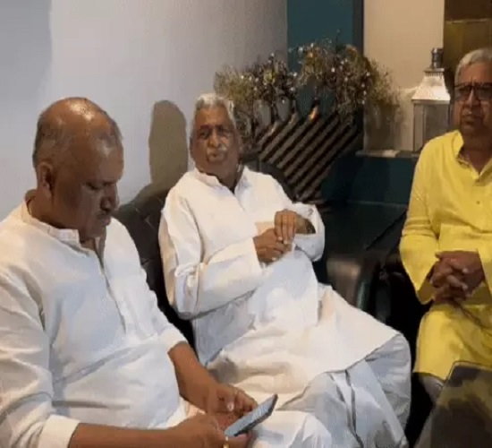 प्रदेश में हो रहे एनकाउंटर फर्जी: माता प्रसाद पांडेय प्रदेश में हो रहे एनकाउंटर फर्जी: माता प्रसाद पांडेय