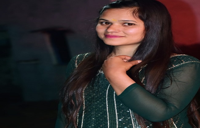राखी चौहान