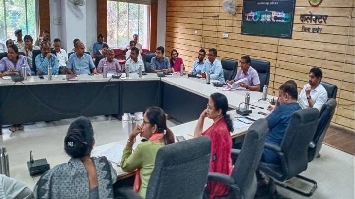 इंदौरः जिले में आयुष्मान पखवाड़े के तहत होंगे जन जागरूकता के अनेक कार्यक्रम इंदौरः जिले में आयुष्मान पखवाड़े के तहत होंगे जन जागरूकता के अनेक कार्यक्रम