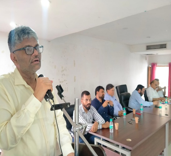 छात्र—छात्राएं अनुशासन में रहकर ग्रहण करें शिक्षा: एन.के.शर्मा छात्र—छात्राएं अनुशासन में रहकर ग्रहण करें शिक्षा: एन.के.शर्मा