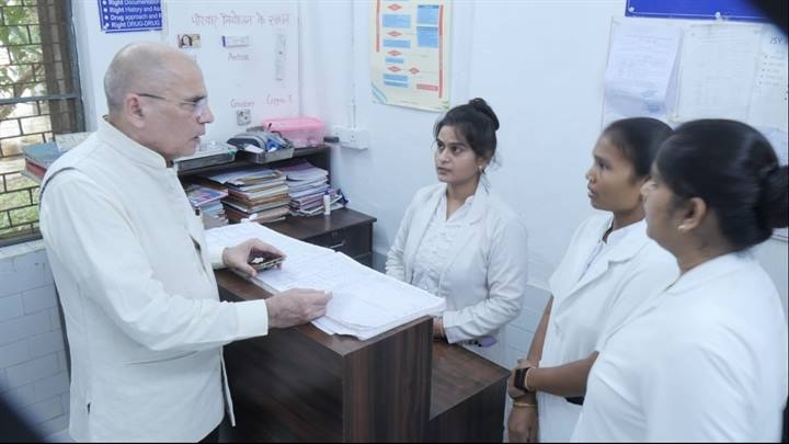 ग्वालियरः राष्ट्रीय मानवाधिकार आयोग के स्पेशल रिपोर्टर ने किया अस्पतालों का निरीक्षण ग्वालियरः राष्ट्रीय मानवाधिकार आयोग के स्पेशल रिपोर्टर ने किया अस्पतालों का निरीक्षण