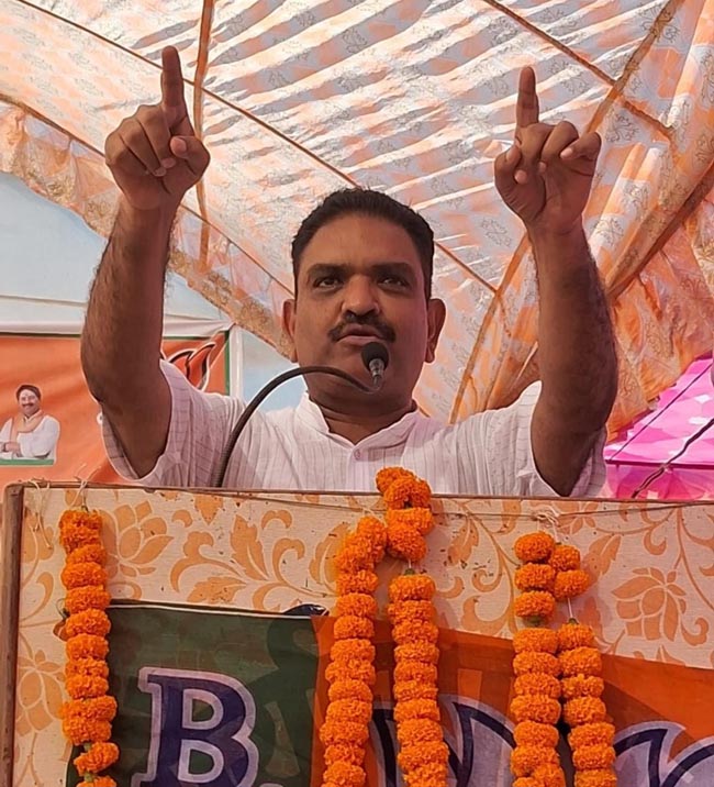 असीम अरूण असीम अरूण