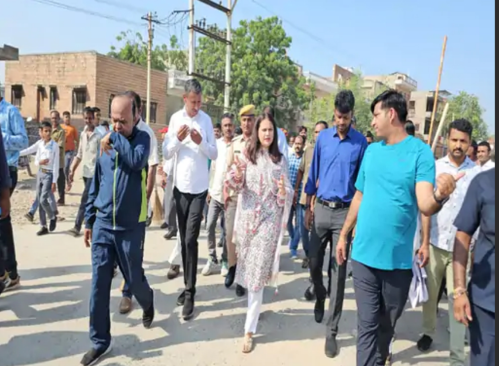 कलेक्टर टीना डाबी ने की नवो बाड़मेर अभियान की शुरूआत : नगर परिषद, प्रशासन और भामाशाहों के बीच 21 एमओयू कलेक्टर टीना डाबी ने की नवो बाड़मेर अभियान की शुरूआत : नगर परिषद, प्रशासन और भामाशाहों के बीच 21 एमओयू